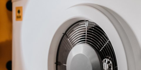 [Translate to Italien - DE:] KWB Wärmepumpen bereiten Warmwasser. Geringer Installationsaufwand und Hohe Effizienz.